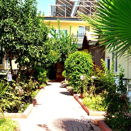 Sayanora Hotel Side Exteriér fotografie